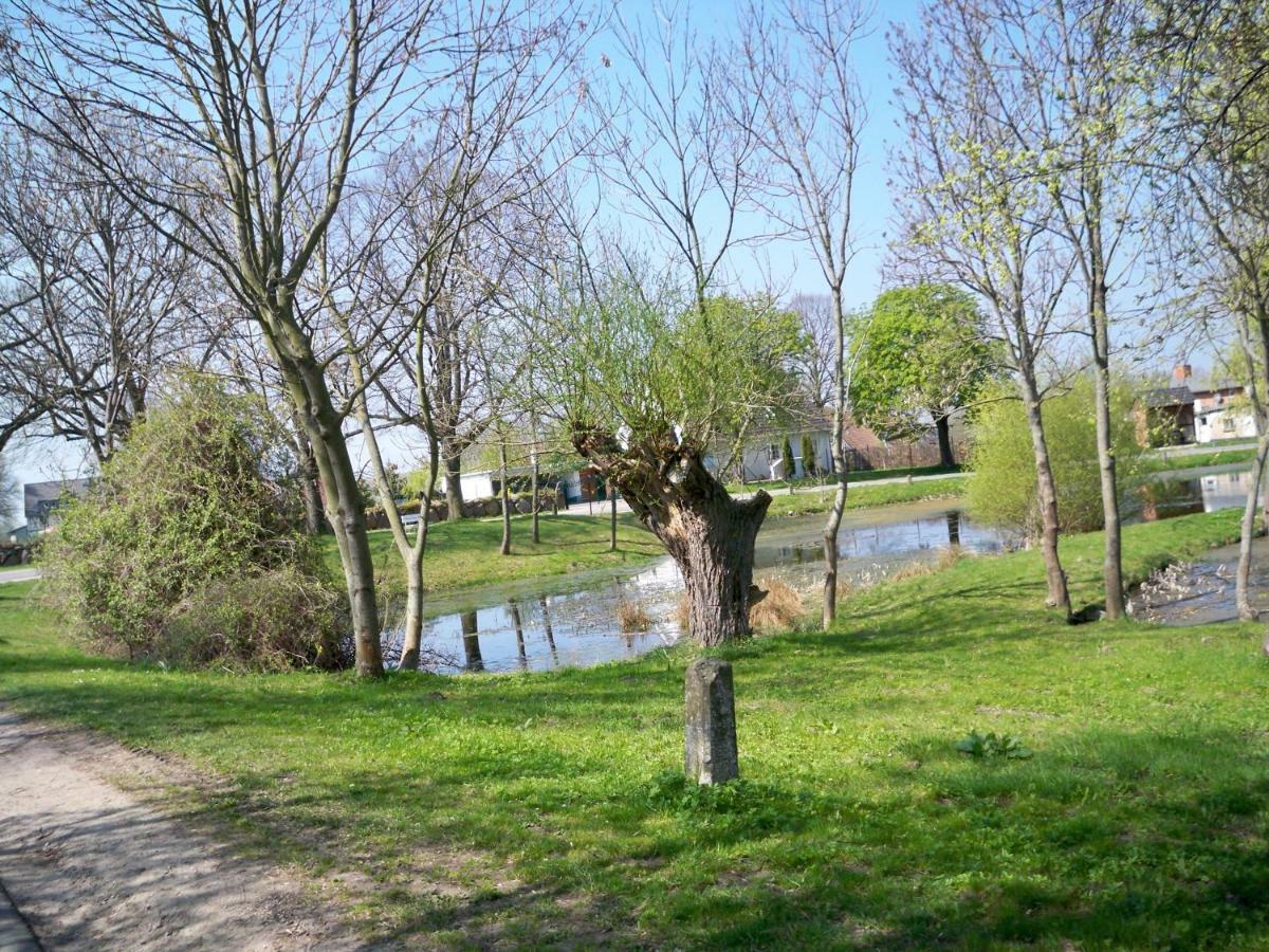 Haeuschen Im Gruenen Villa Jornstorf Luaran gambar